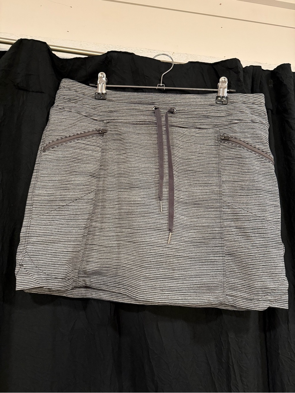 Athleta Striped Drawstring Skort – Size M